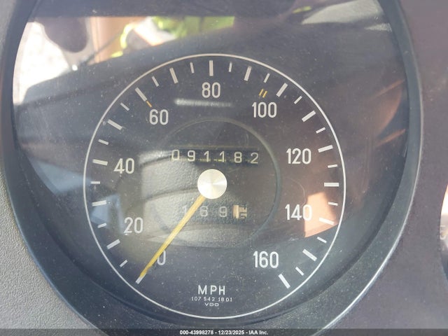 43998278 :رقم المزاد ، 10704412029091 vin ، 1976 Mercedes-benz 450 Sl مزاد بيع