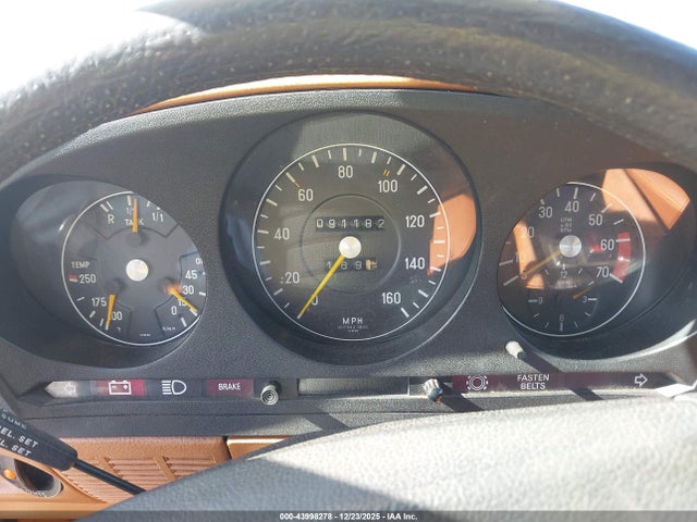 43998278 :رقم المزاد ، 10704412029091 vin ، 1976 Mercedes-benz 450 Sl مزاد بيع