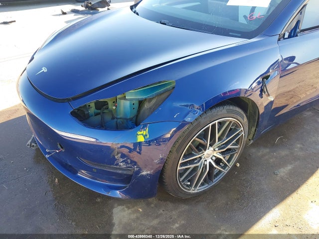 2021 TESLA MODEL 3 5YJ3E1EB0MF975426 Photo 5