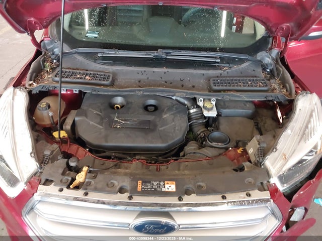 1FMCU9J96HUA51098 Ford Escape Titanium