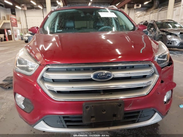 1FMCU9J96HUA51098 Ford Escape Titanium