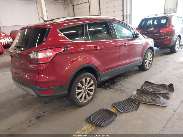 1FMCU9J96HUA51098 Ford Escape Titanium