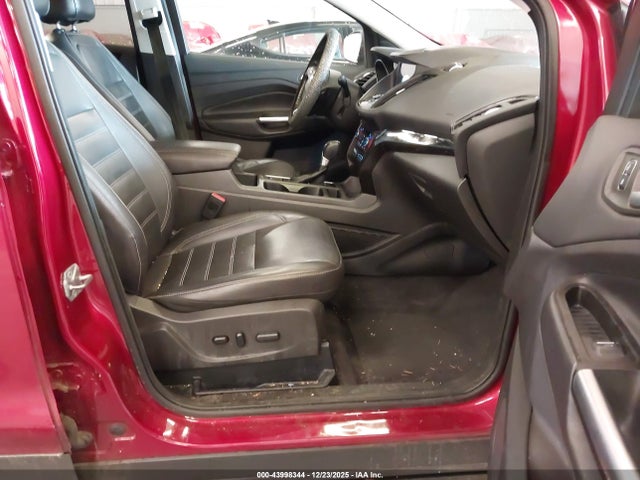 1FMCU9J96HUA51098 Ford Escape Titanium