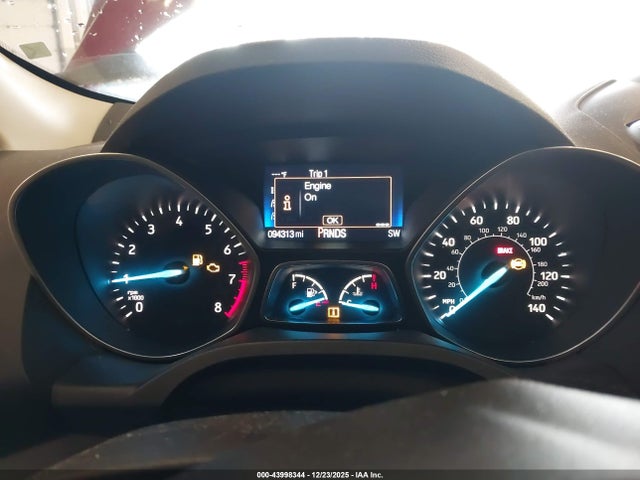 1FMCU9J96HUA51098 Ford Escape Titanium