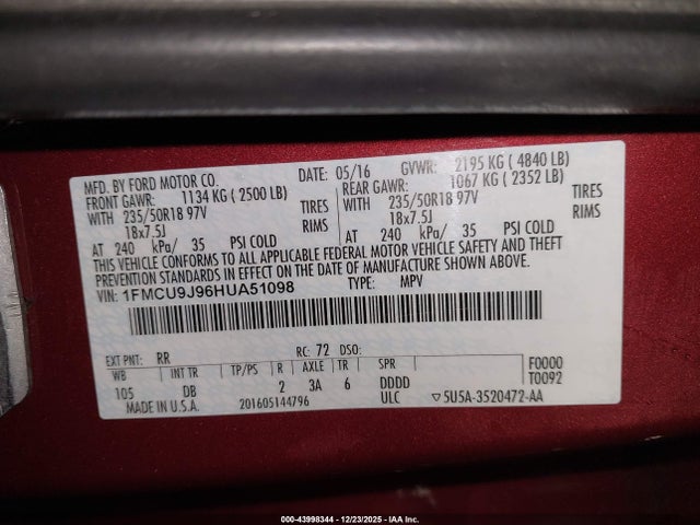 1FMCU9J96HUA51098 Ford Escape Titanium