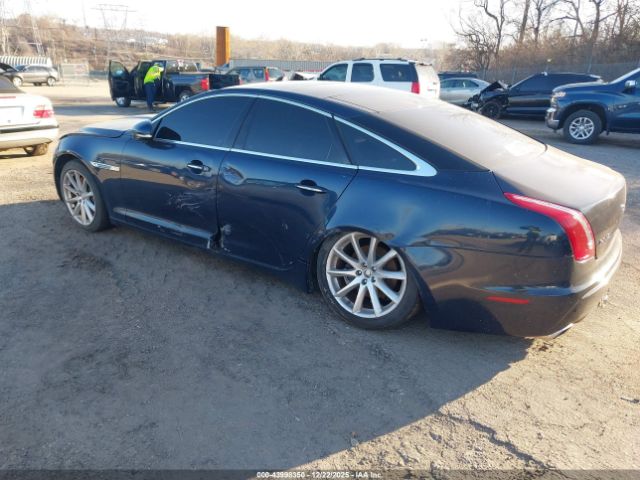 2011 JAGUAR XJ SAJWA1CB5BLV04704 Photo 2