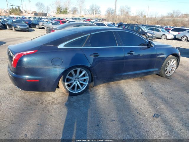 2011 JAGUAR XJ SAJWA1CB5BLV04704 Photo 3