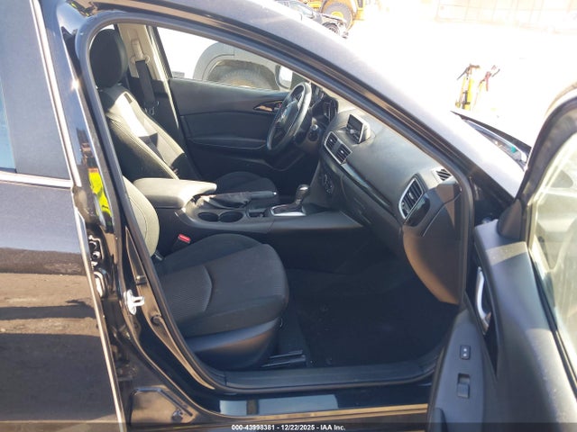 3MZBM1L70EM109488 Mazda Mazda3 I Touring