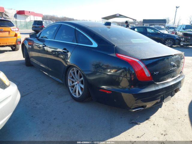 2016 JAGUAR XJ SAJWJ1CD3G8V94012 Photo 2