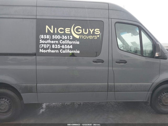 W1W4DBHY0MT044911 Mercedes-Benz Sprinter 2500 Standard Roof I4 Diesel