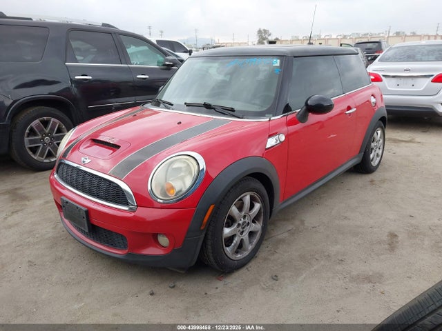 2008 MINI COOPER WMWMF73568TV35051 Photo 1