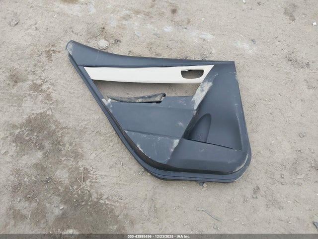 2T1BURHE6GC654745 Toyota COROLLA LE