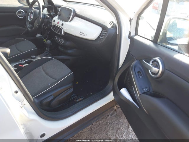 2018 FIAT 500X ZFBCFYAB9JP702338 Photo 4