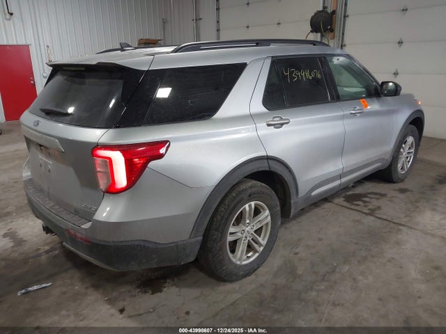 2022 FORD EXPLORER 1FMSK8DH9NGC17865 Photo 3