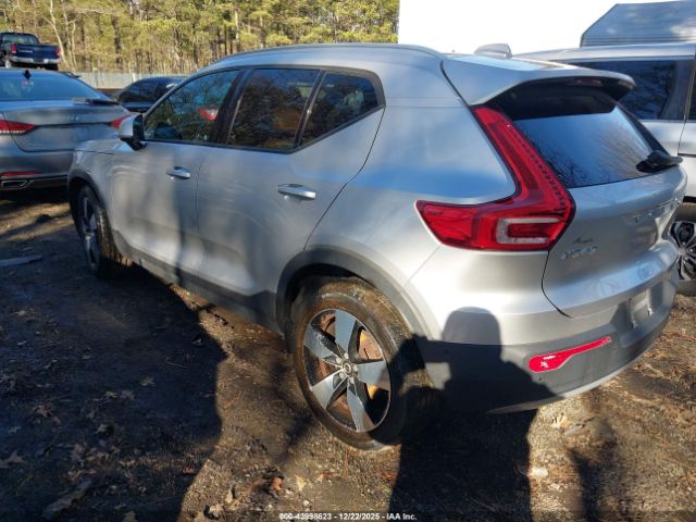 2019 VOLVO XC40 YV4162XZ2K2007667 Photo 2