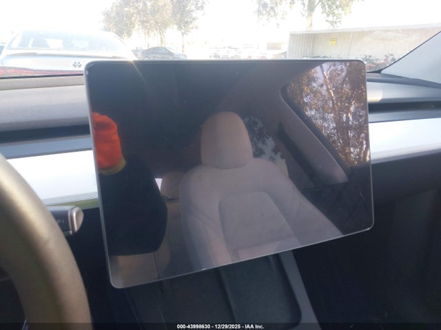 2024 TESLA MODEL Y 7SAYGDED0RA325571 Photo 6