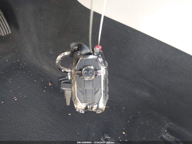 2012 JAGUAR XJ SAJWA2GB2CLV24457 Photo 10