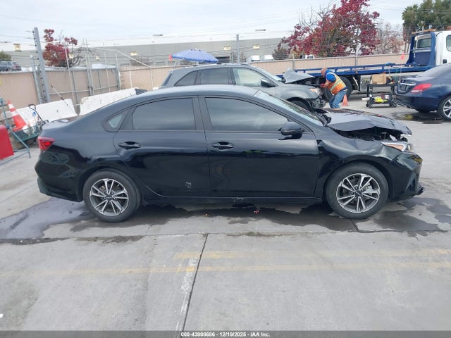 KIA Forte Lxs 2023 3KPF24AD6PE626439 Image 13