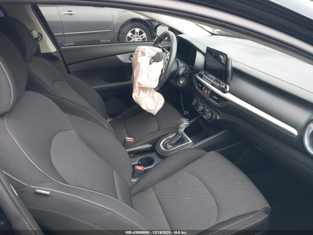 KIA Forte Lxs 2023 3KPF24AD6PE626439 Image 5