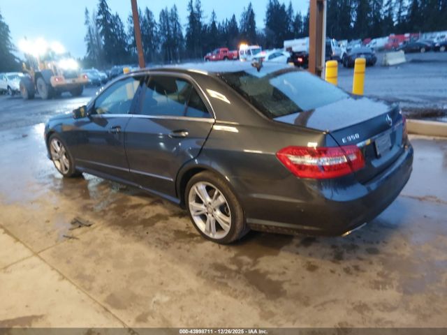 2013 MERCEDES-BENZ E 350 WDDHF8JB4DA724568 Photo 2