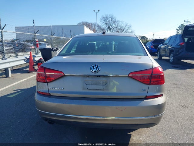 Продаж на аукціоні авто 2016 Volkswagen Passat 1.8t Se, vin: 1VWBT7A3XGC044563, номер лоту: 43998741