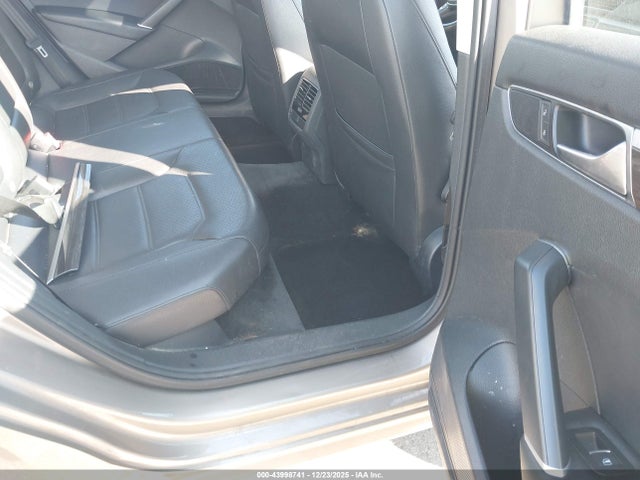 Продаж на аукціоні авто 2016 Volkswagen Passat 1.8t Se, vin: 1VWBT7A3XGC044563, номер лоту: 43998741