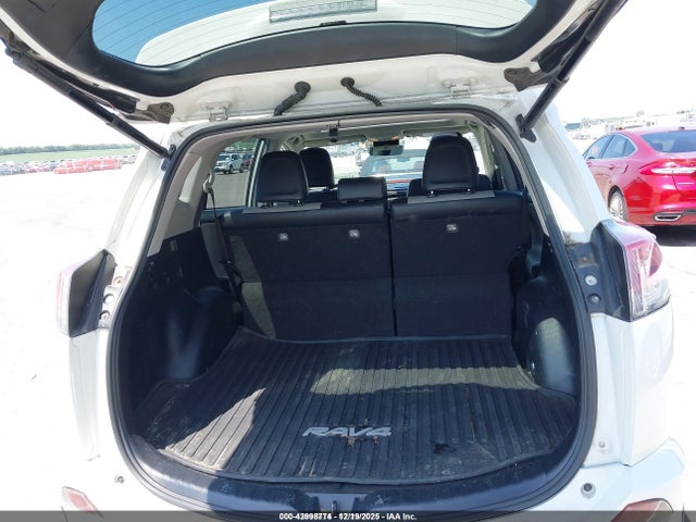 JTMDFREV2HJ128772 Toyota Rav4 Limited