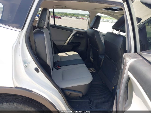 JTMDFREV2HJ128772 Toyota Rav4 Limited