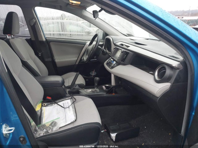 JTMRJREV6GD049932 Toyota Rav4 Hybrid Xle