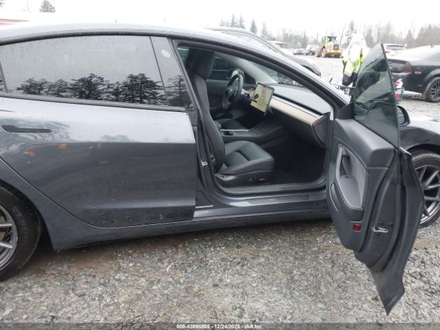 2021 TESLA MODEL 3 5YJ3E1EBXMF928999 Photo 4