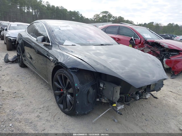 2017 TESLA MODEL S 5YJSA1E2XHF176458 Photo 0