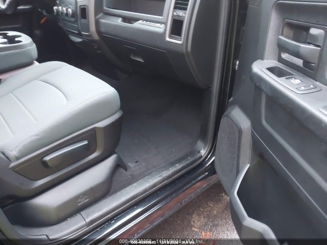 Продаж на аукціоні авто 2019 Ram 1500 Classic Tradesman  4x4 6'4 Box, vin: 1C6RR7FT4KS747364, номер лоту: 43998843