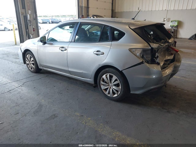 4S3GTAA60J3710837 Subaru Impreza 2.0i