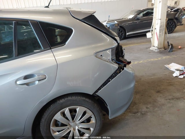 4S3GTAA60J3710837 Subaru Impreza 2.0i