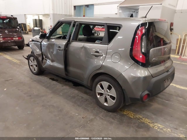 2015 KIA SOUL KNDJN2A29F7133423 Photo 2
