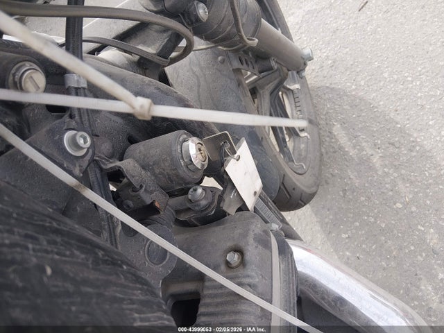 2019 HARLEY-DAVIDSON XL883 1HD4LE231KC426549 Photo 10