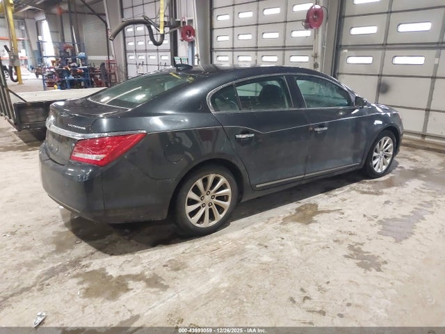 Buick Lacrosse Leather 2015 1G4GB5GR1FF150646 Image 4