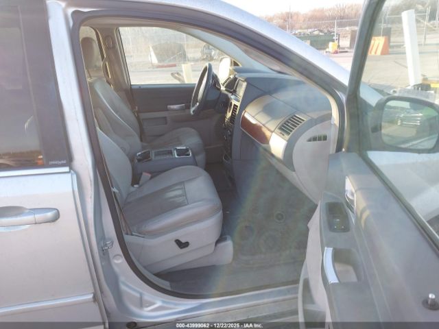 2008 CHRYSLER TOWN & COUNTRY 2A8HR54P18R662256 Photo 4