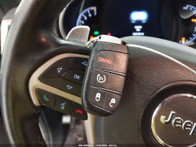 1C4RJFAG2GC496544 Jeep Grand Cherokee Laredo