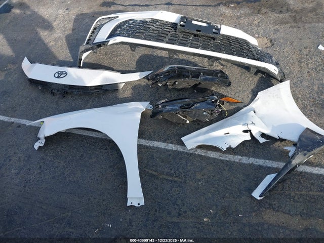 Toyota Camry Nightshade 2026 4T1DAACK8TU652780 Image 12