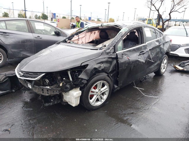 1G1BE5SM3J7111859 Chevrolet Cruze Lt Auto