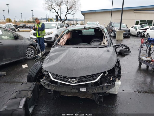 1G1BE5SM3J7111859 Chevrolet Cruze Lt Auto