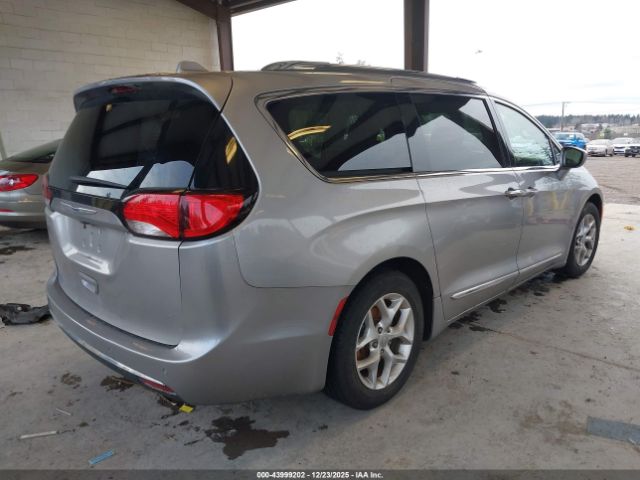 2020 CHRYSLER PACIFICA 2C4RC1BG9LR113843 Photo 3