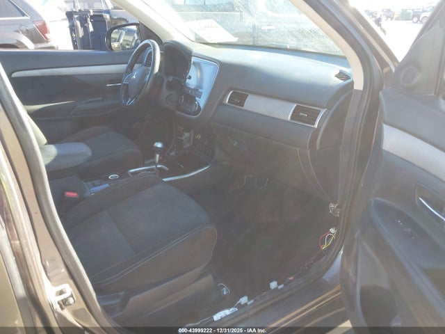 2018 MITSUBISHI OUTLANDER JA4AZ3A32JZ044738 Photo 4