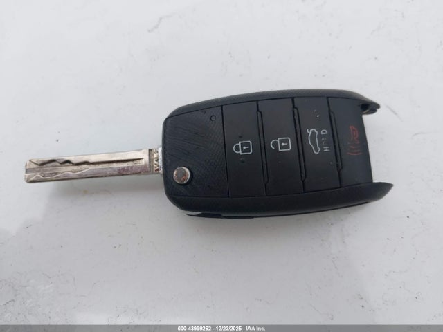KIA Optima Lx 2015 KNAGM4A77F5650359 Image 11