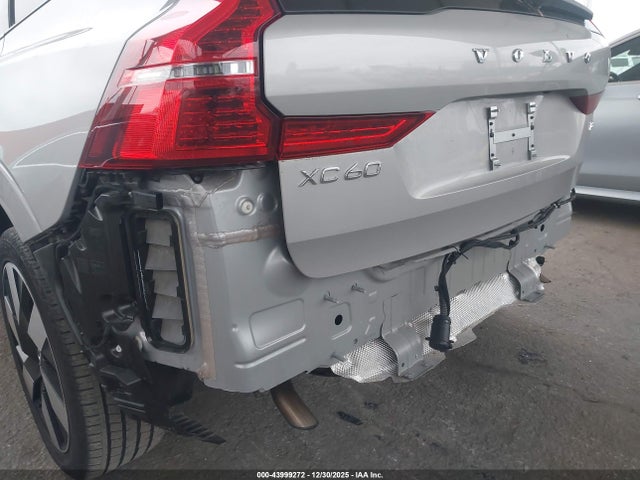 2025 VOLVO XC60 PLUG-IN HYBRID YV4H60RC0S1007619 Photo 5