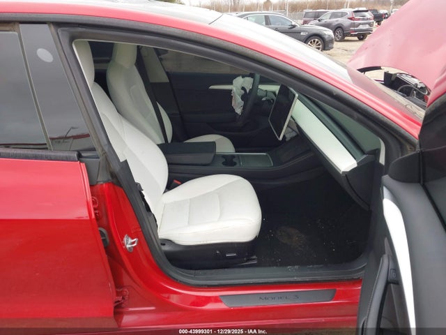 2022 TESLA MODEL 3 5YJ3E1EA3NF255045 Photo 4