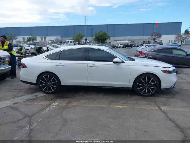 1HGCY2F81PA052581 Honda Accord Hybrid Touring