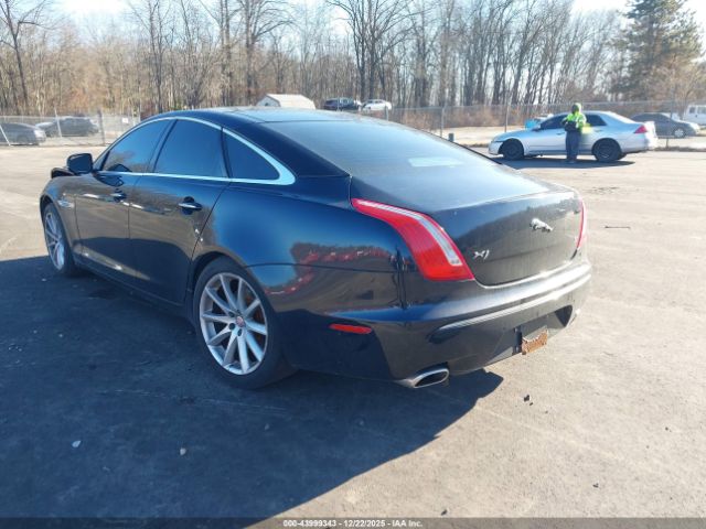 2012 JAGUAR XJ SAJWA1CB6CLV29547 Photo 2