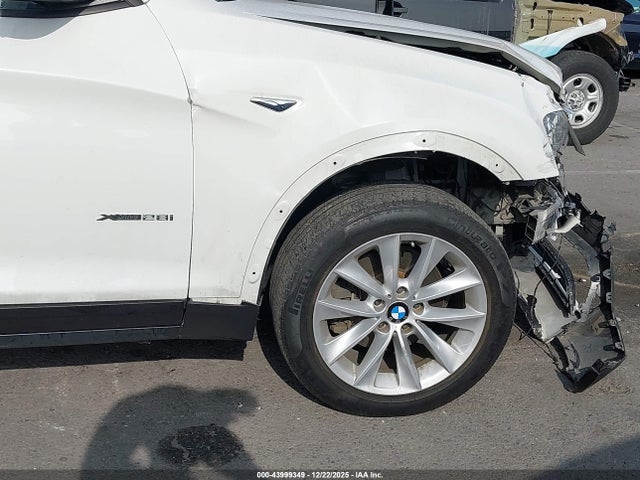 5UXWX9C5XG0D69736 BMW X3 Xdrive28i
